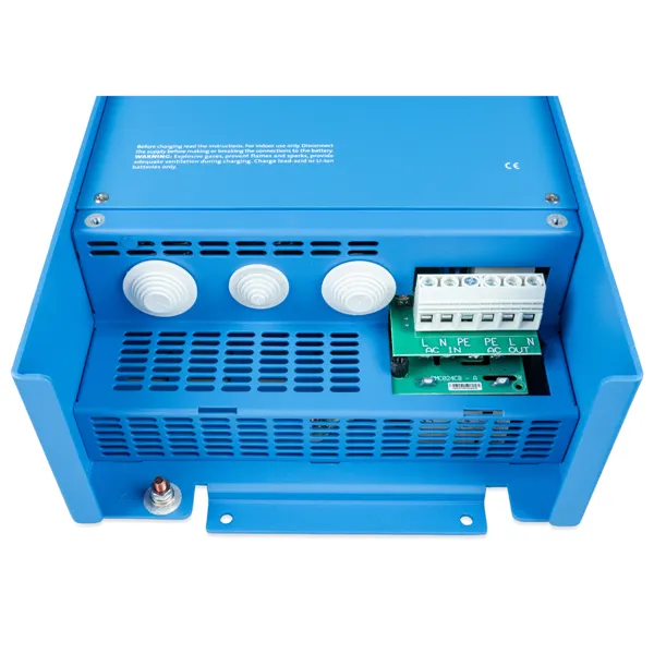 Měnič/nabíječ Victron Energy MultiPlus C 12V/800VA/35A-16A 