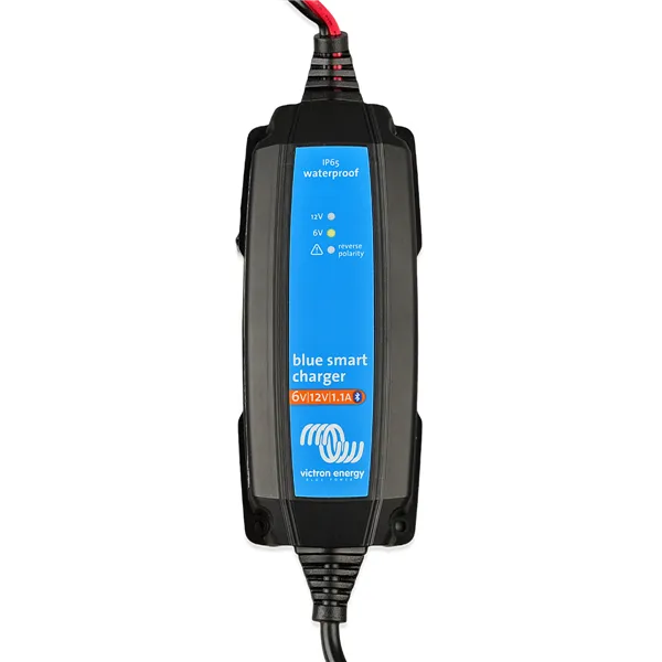Chytrá nabíječka baterií BlueSmart 6V/12V - 1,1A IP65+DC konektor