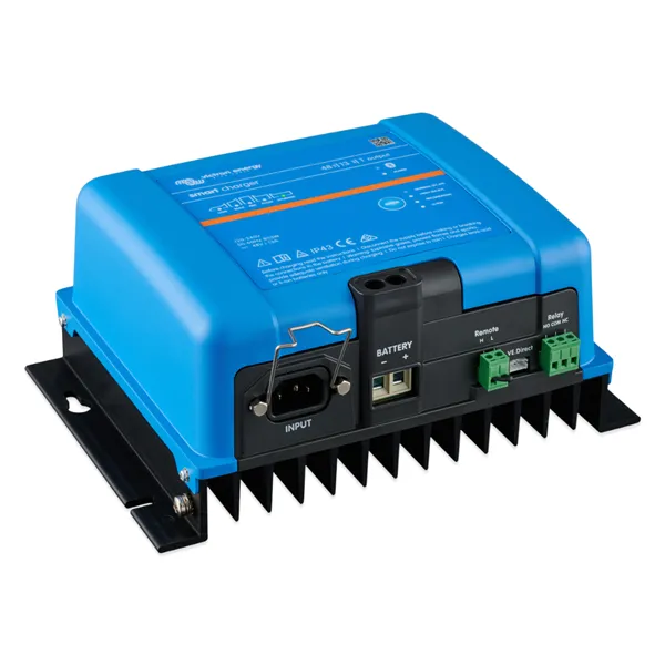 Nabíječka Victron Energy Smart IP43 Charger 48/13 (1)